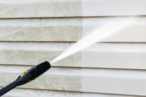 how to clean vinyl siding